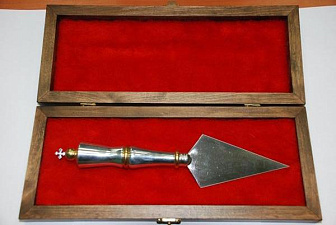 Копие в деревянном футляре