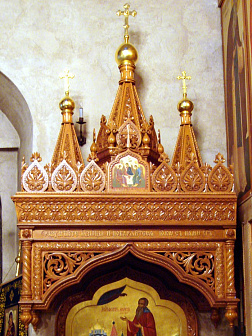 Сень над мощами прп. Ферапонта Можайского.