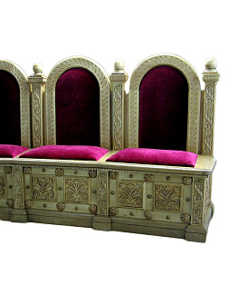 Седалище с резной спинкой (бархат, сукно).