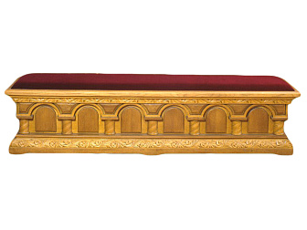 Лавка-седалище большая с бархатом резная.