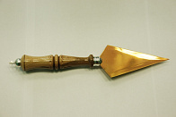 Копие с деревянной ручкой большое