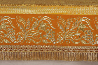 Пелена №02 парча вышивка на бархате 1,3х1,3 (на престол 1,0х1,0)