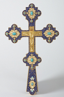 Крест напрестольный №5 литьевое распятие, филигрань, эмаль, хим.гравировка / золочение