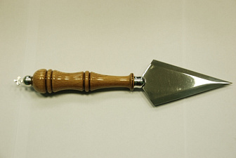 Копие с деревянной ручкой большое 03