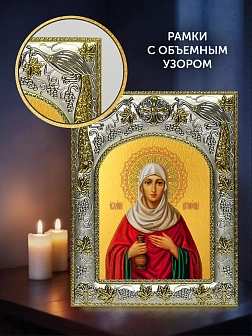 Икона Иоанна Мироносица в ризе и деревянном киоте, 26х22 см