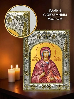 Икона Анастасия Узорешительница в ризе и киоте под дерево, 27х23 см Икона Анастасия Узорешительница в ризе и киоте под дерево, 27х23 см