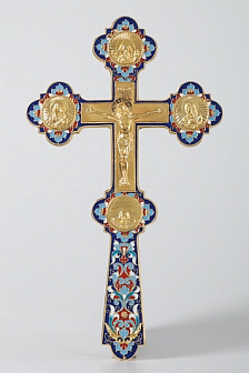 Крест напрестольный №6 сложный малый лики, литьевое распятие, филигрань, эмаль, хим.гравировка / золочение