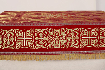 Пелена №11 парча вышивка на бархате 1,3х1,3 (на престол 1,0х1,0)