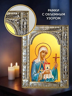 Икона Нина Просветительница Грузии в ризе и деревянном киоте, 33х27 см