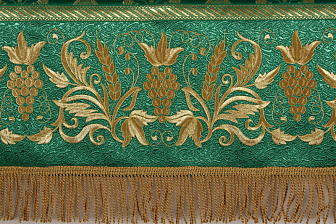 Пелена №01 парча вышивка на глазете 1,3х1,3 (на престол 1,0х1,0)