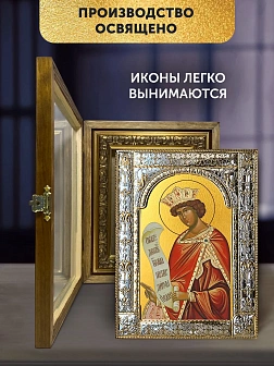 Икона Соломон Царь в ризе и деревянном киоте, 33х27 см Икона Соломон Царь в ризе и деревянном киоте, 33х27 см