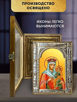 Икона Цареградская Божия Матерь в ризе и деревянном киоте, 33х27 см Икона Цареградская Божия Матерь в ризе и деревянном киоте, 33х27 см