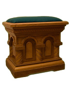 Седалище малое с открывающимся верхом с бархатом.